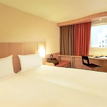 Lyon Eurexpo 호텔 브론