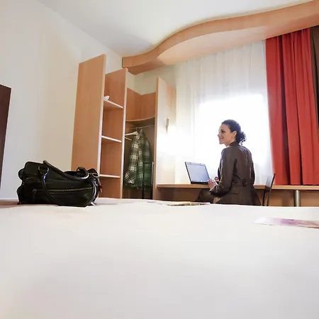 Lyon Eurexpo Hotel