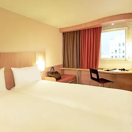 호텔 Lyon Eurexpo 3*