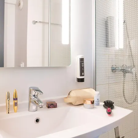 Hotel Lyon Eurexpo 3*